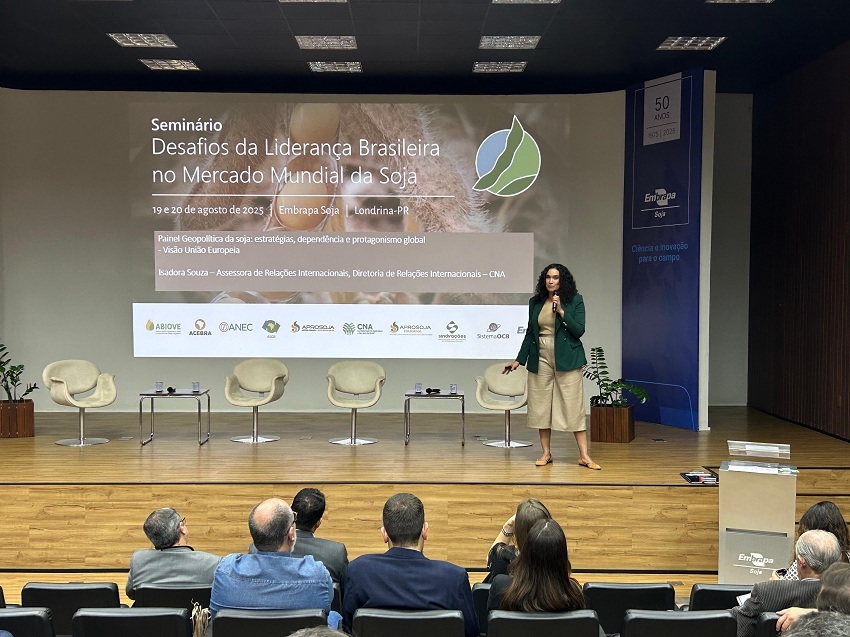 Em Londrina, CNA participa de evento da soja