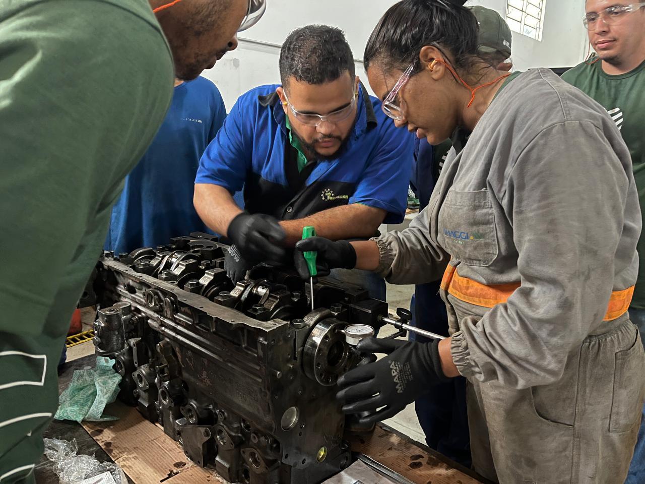 Dados do Imea mostram que 83% dos produtores têm dificuldade em contratar profissionais qualificados; novos cursos de mecânica e operação de máquinas surgem como solução