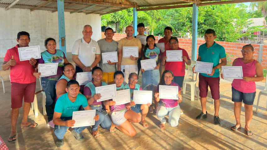 Sistema Faepa/Senar entrega certificados em Monte Alegre