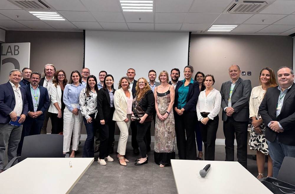 CNA debate resistência aos antimicrobianos nas cadeias de aves e suínos