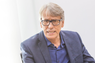 CNA debate cenários para aves e suínos