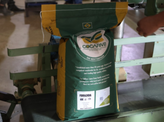 Plataforma de indicações geográficas do café emite primeiros selos para exportação