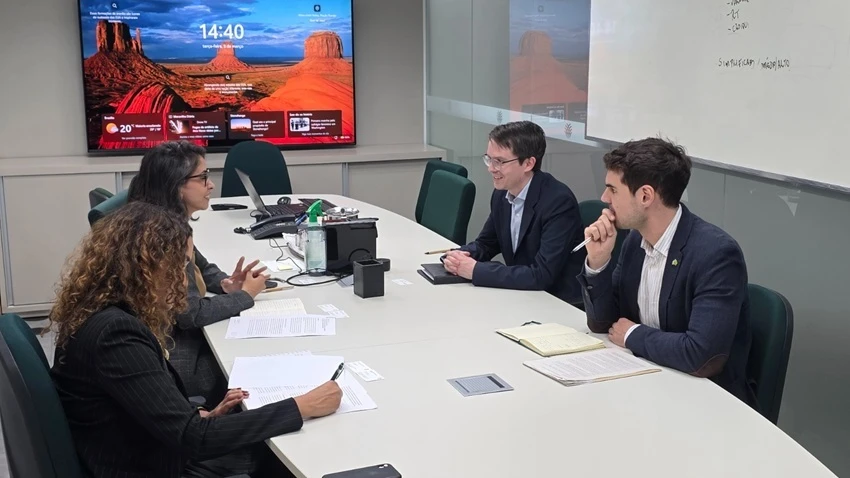 CNA recebe adido agrícola da Irlanda para diálogo e cooperação   